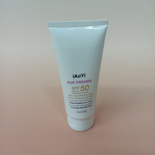 iAoYi Sun creams Premium Sunscreen with SPF 50+/PA+++ - Perfect UV Protection