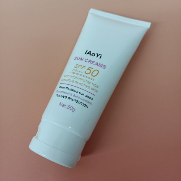 iAoYi Sun creams Premium Sunscreen with SPF 50+/PA+++ - Perfect UV Protection